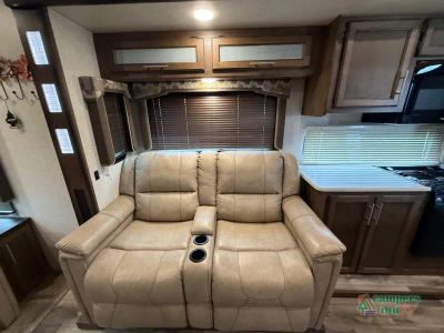 2018 Keystone RV Cougar — photo 25 view