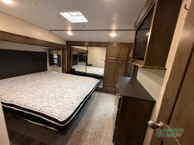 2018 Keystone RV Cougar — photo 38 view