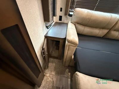 2018 Keystone RV Cougar — photo 32 view