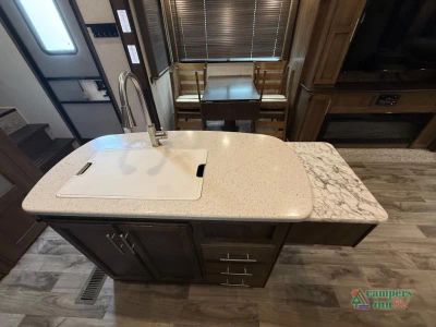 2018 Keystone RV Cougar — photo 12 view