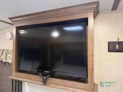 2018 Keystone RV Cougar — photo 47 view