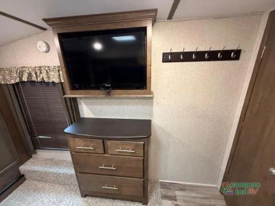 2018 Keystone RV Cougar — photo 45 view