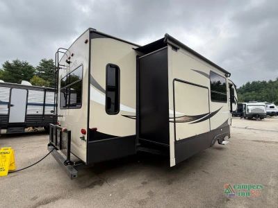 2018 Keystone RV Cougar — side profile view