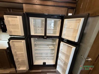 2018 Keystone RV Cougar — photo 7 view