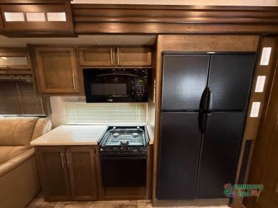 2018 Keystone RV Cougar — photo 17 view