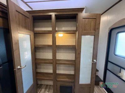 2018 Keystone RV Cougar — photo 23 view