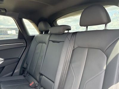 2025 Audi Q3 - Photo 12