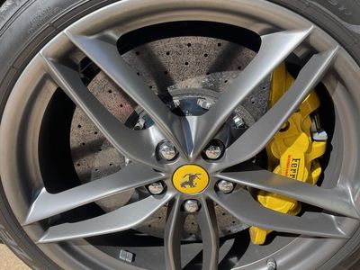 2017 Ferrari 488 - Photo 16