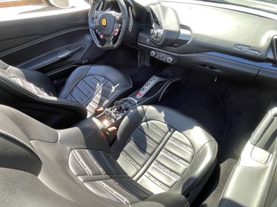 2017 Ferrari 488 - Photo 13