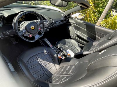 2017 Ferrari 488 - Photo 15