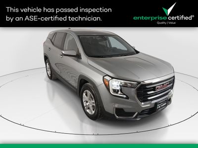 2024 GMC Terrain FWD 4dr SLE — front three-quarter view