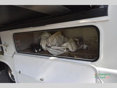 2021 Thor Motor Coach Freedom Elite — photo 22 view