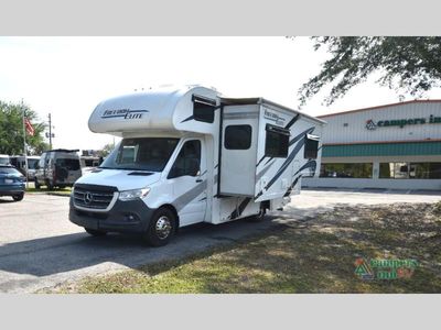 2021 Thor Motor Coach Freedom Elite — rear three-quarter view