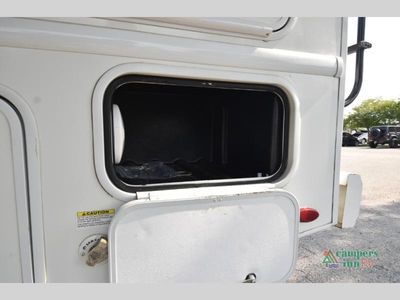 2021 Thor Motor Coach Freedom Elite — photo 21 view