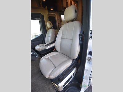 2021 Thor Motor Coach Freedom Elite — photo 14 view