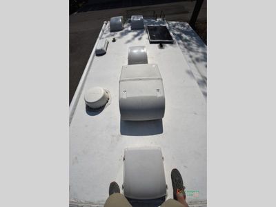 2021 Thor Motor Coach Freedom Elite — photo 25 view
