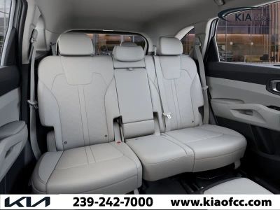 2026 Kia Sorento — photo 16 view