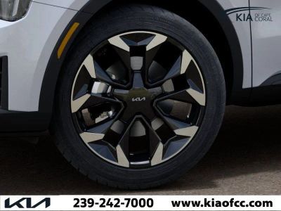 2026 Kia Sorento — photo 9 view