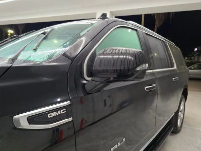 2024 GMC Yukon XL — photo 12 view