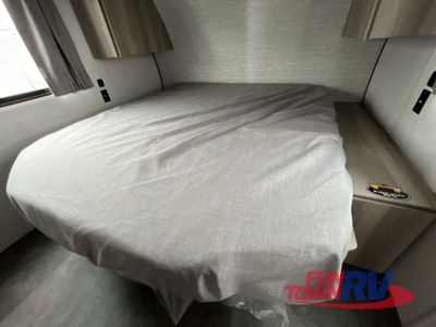 2025 Forest River RV Wildwood FSX - Photo 38