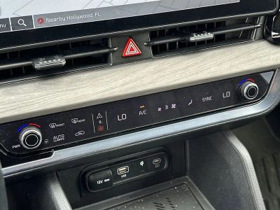 2024 Kia Sportage — photo 16 view