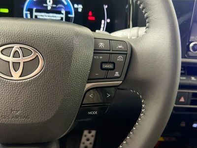 2026 Toyota Camry — photo 17 view