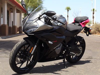 2026 CFMOTO 300SS - Photo 1