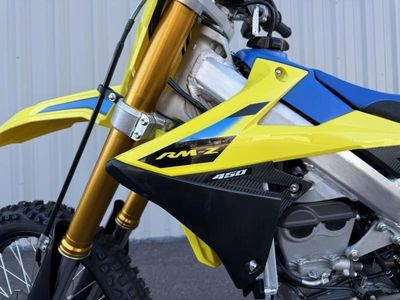 2026 Suzuki RM-Z450 - Photo 11