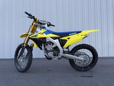 2026 Suzuki RM-Z450 - Photo 8