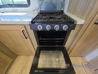 2027 Forest River RV Flagstaff Super Lite — photo 17 view