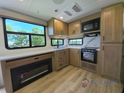2027 Forest River RV Flagstaff Super Lite — photo 15 view