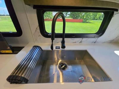 2027 Forest River RV Flagstaff Super Lite — photo 16 view