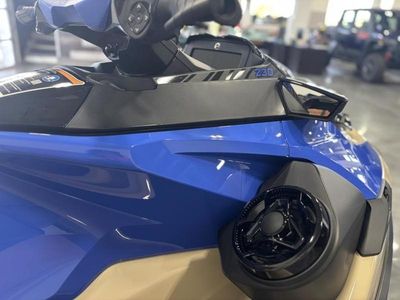 2025 Sea-Doo Wake Pro 230 - Photo 12