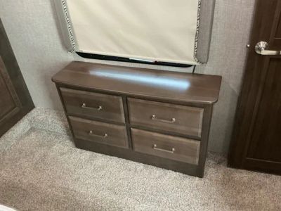 2020 Keystone RV Alpine - Photo 33