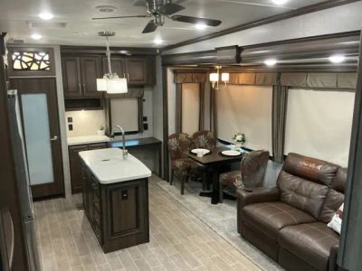 2020 Keystone RV Alpine - Photo 13
