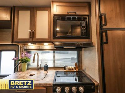 2023 Thor Motor Coach Chateau - Photo 19