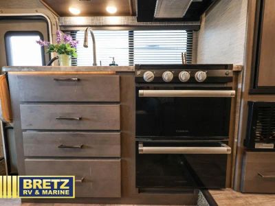 2023 Thor Motor Coach Chateau - Photo 20