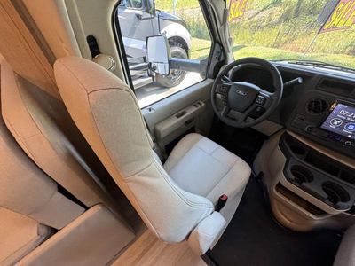 2026 Thor Motor Coach Quantum - Photo 9