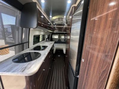 2018 Airstream INTERSTATE — detail view