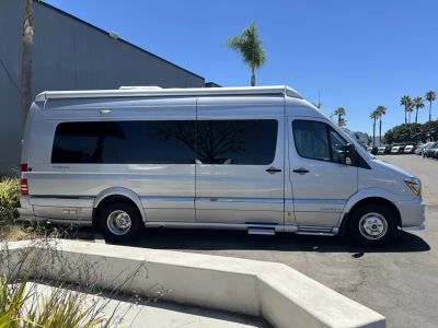 2018 Airstream INTERSTATE — photo 22 view