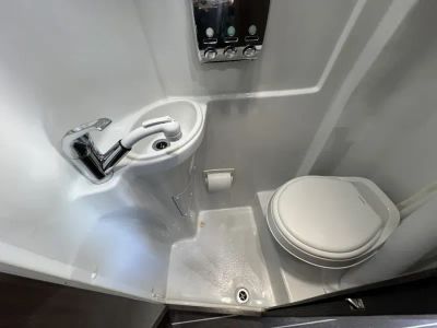 2018 Airstream INTERSTATE — photo 13 view
