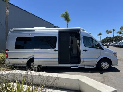 2018 Airstream INTERSTATE — photo 21 view