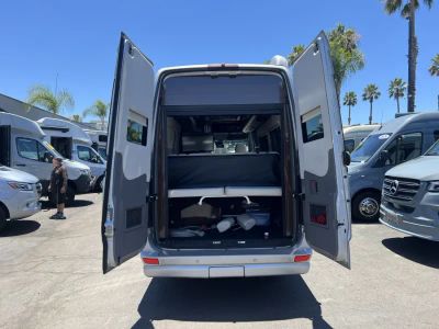 2018 Airstream INTERSTATE — side profile view