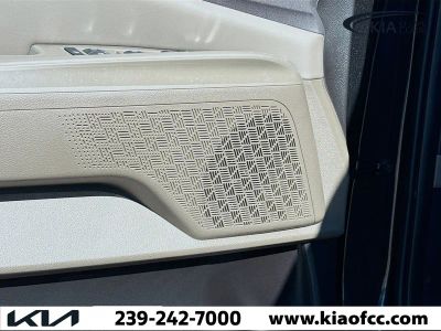 2026 Kia Carnival — photo 24 view