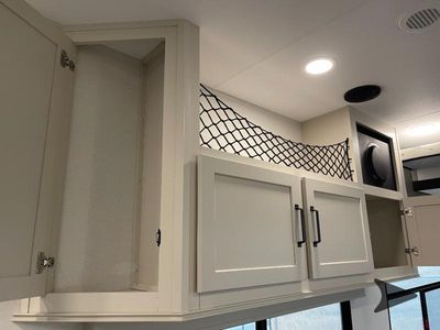 2026 Grand Design Momentum — photo 9 view