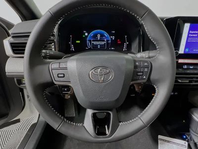 2026 Toyota Camry — photo 15 view
