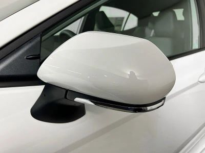 2026 Toyota Camry — photo 10 view