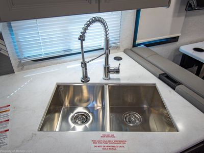 2026 Thor Motor Coach Outlaw Wild West Edition - Photo 15