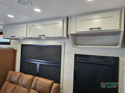 2027 Dynamax Europa — photo 45 view