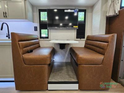 2027 Dynamax Europa — photo 38 view